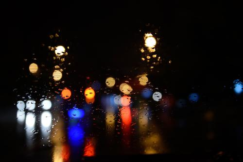 下雨的夜晚心情感慨 下雨的夜晚的经典句子